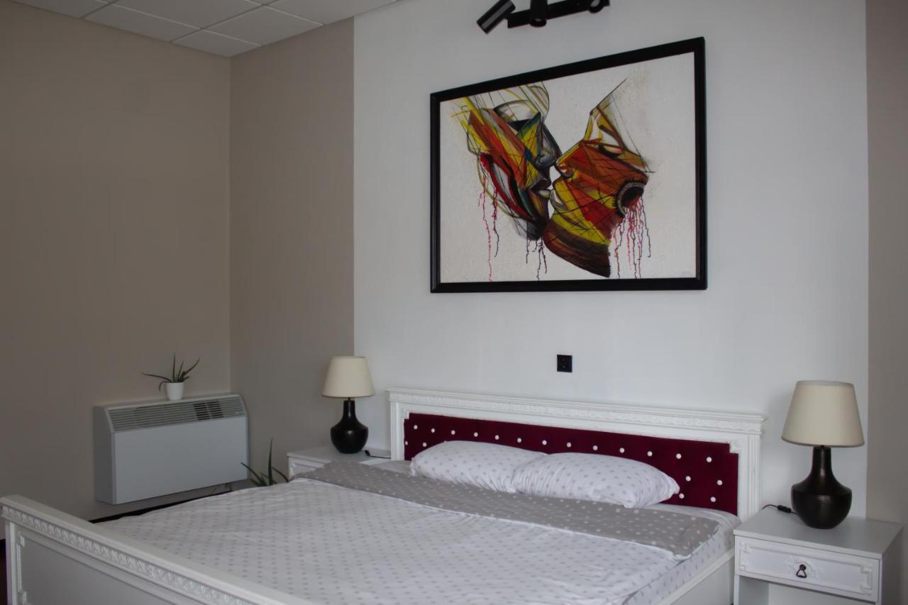 Yox Apartment 1 Oradea Exteriér fotografie