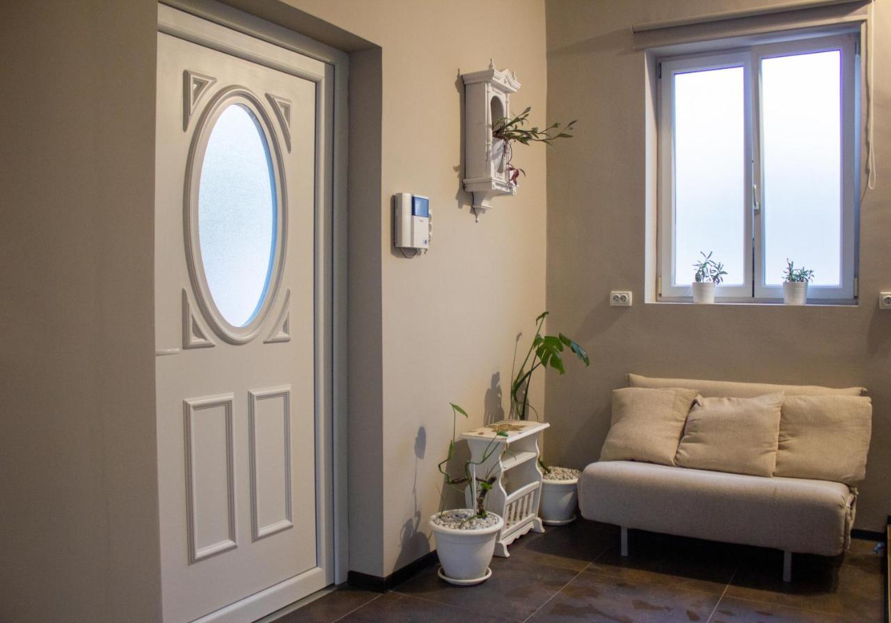 Yox Apartment 1 Oradea Exteriér fotografie